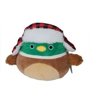 NWT AVERY 7.5 INCH SQUISHMALLOW